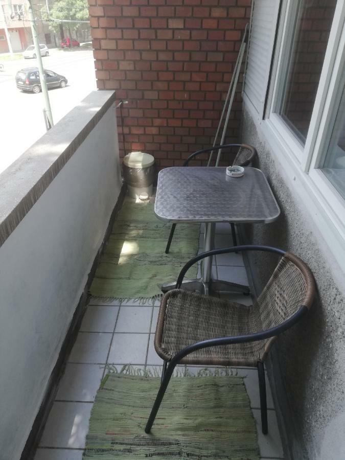 Апартаменти Kis Becsi Apartman Сегед Екстер'єр фото